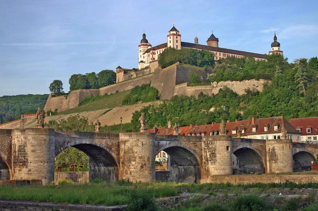 Central City Apartment - Direct View Of Main And Fortress Wurzburgo Exterior foto